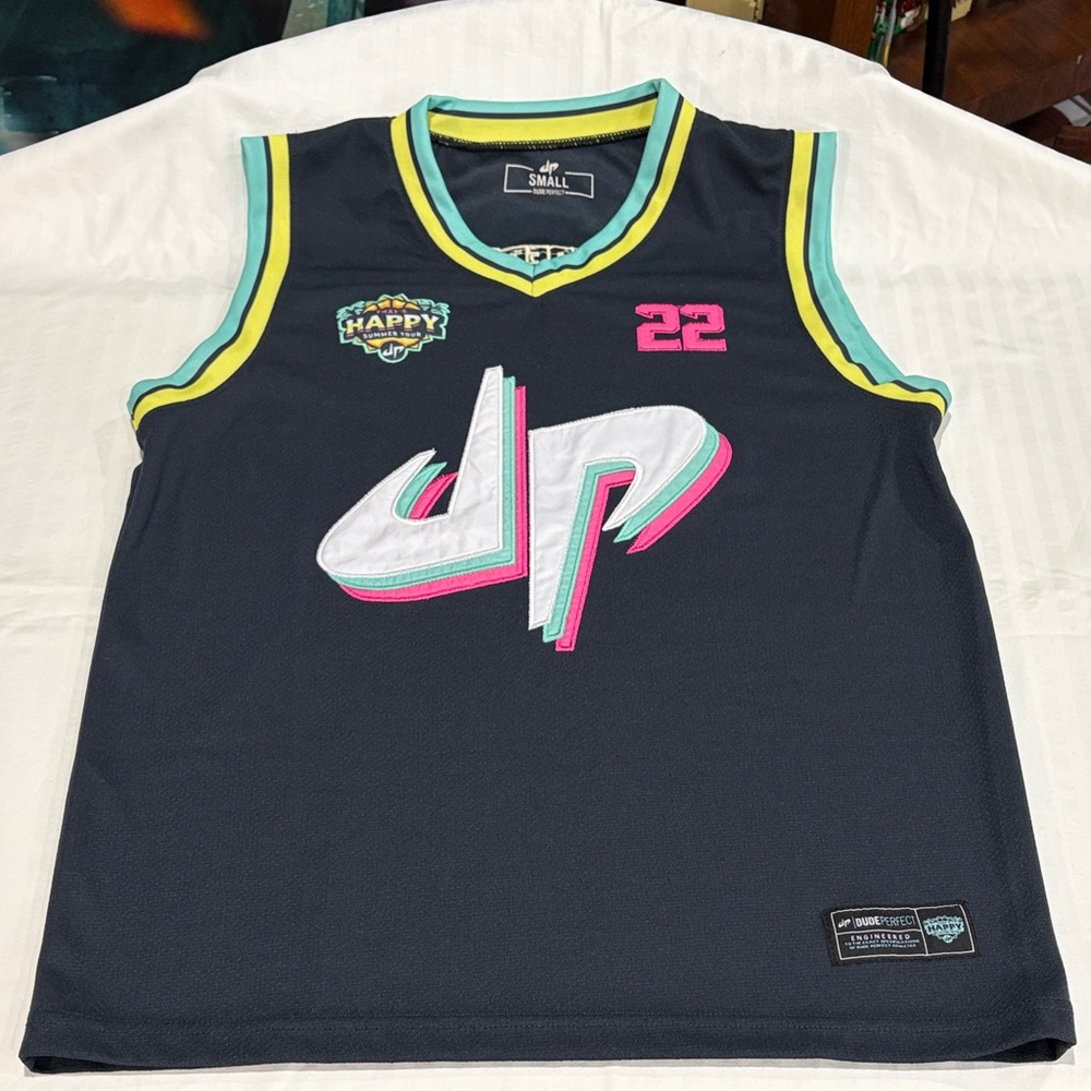 Dude Perfect #22 Basketball Jersey Men’s Small Happy Summer Tour